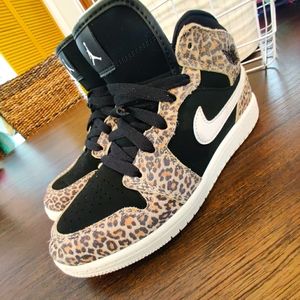EUC Leopard Nike Air Jordans